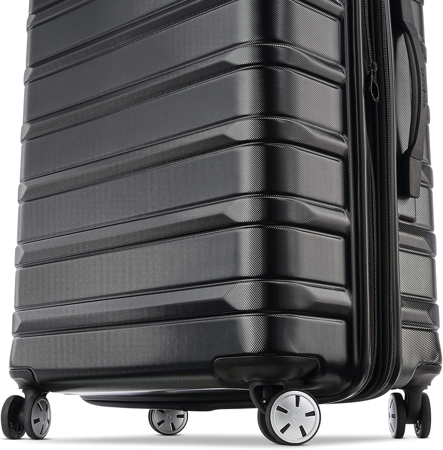 22x14x9 Carry On Suitcase with Expandable Polycarbonate Shell and TSA Lock, Midnight Black
